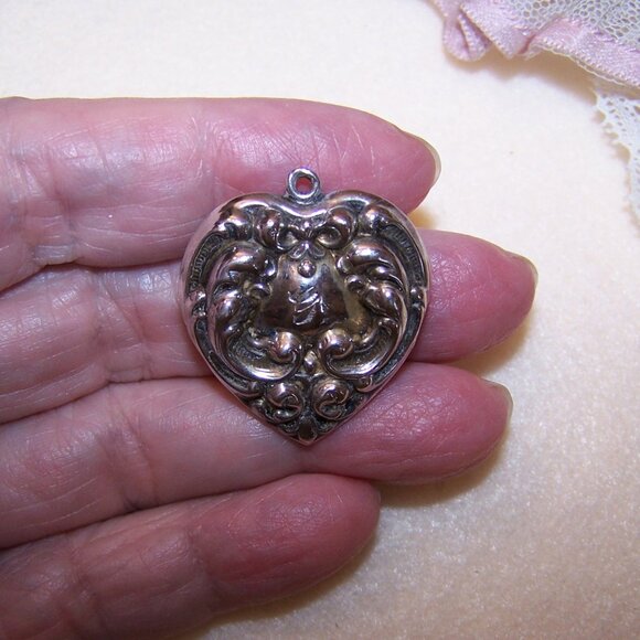 Foree Sterling Silver Puffy Heart Charm - Repousse Curlicues | Engraved G - Picture 3 of 4